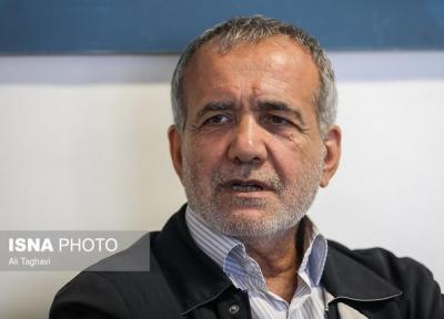 با تمام توان در خدمت معلمان هستم