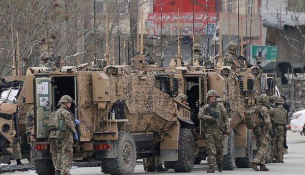 رویترز: ناتو به دنبال تاسیس پایگاه آموزشی نیروهای افغانستان در قطر است