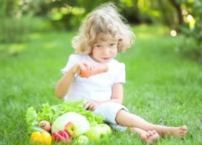 بچه ها را به خوردن سبزیجات تشویق کنید