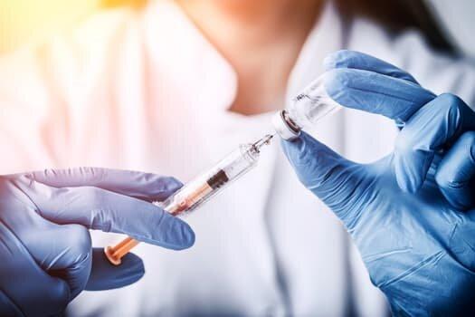 ژاپن ماه آینده درباره دُز سوم واکسن کرونا تصمیم می گیرد